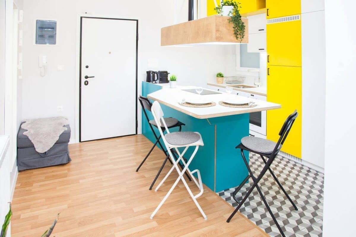 Fully Renovated, Modern Beauty In Central Athens! Extérieur photo