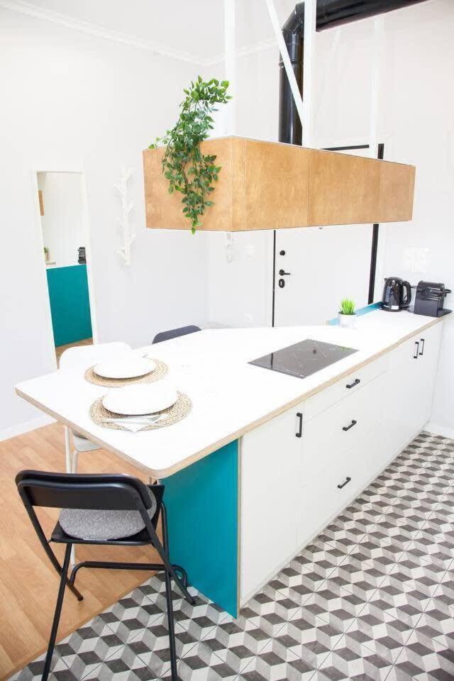 Fully Renovated, Modern Beauty In Central Athens! Extérieur photo